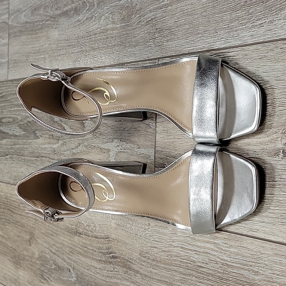 Sam Edelman Size 6 Silver Leather Daniella Block Heeled Sandal - Picture 2 of 15